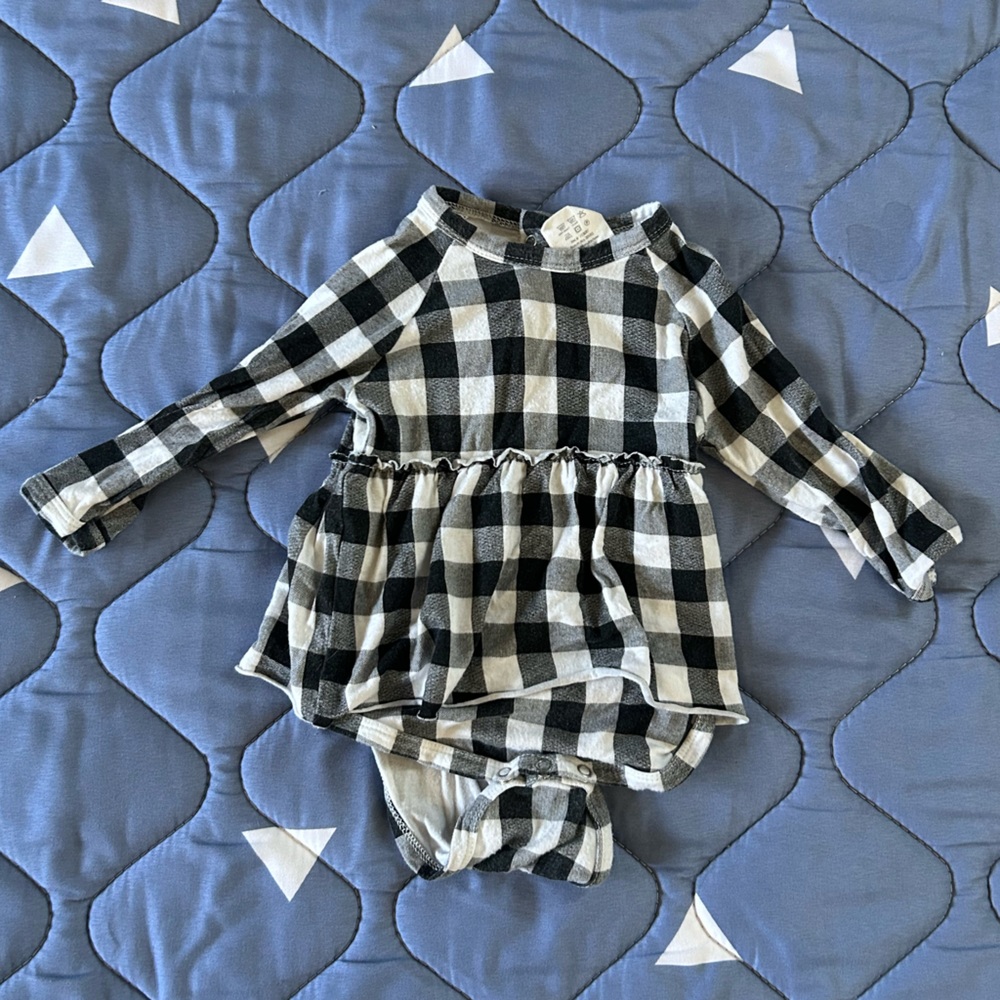 Spearmint Love Twirl Bodysuit 6-12mo